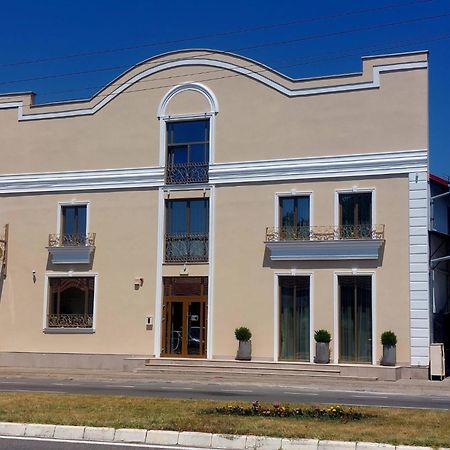 Regal Ballroom Caransebeş Esterno foto